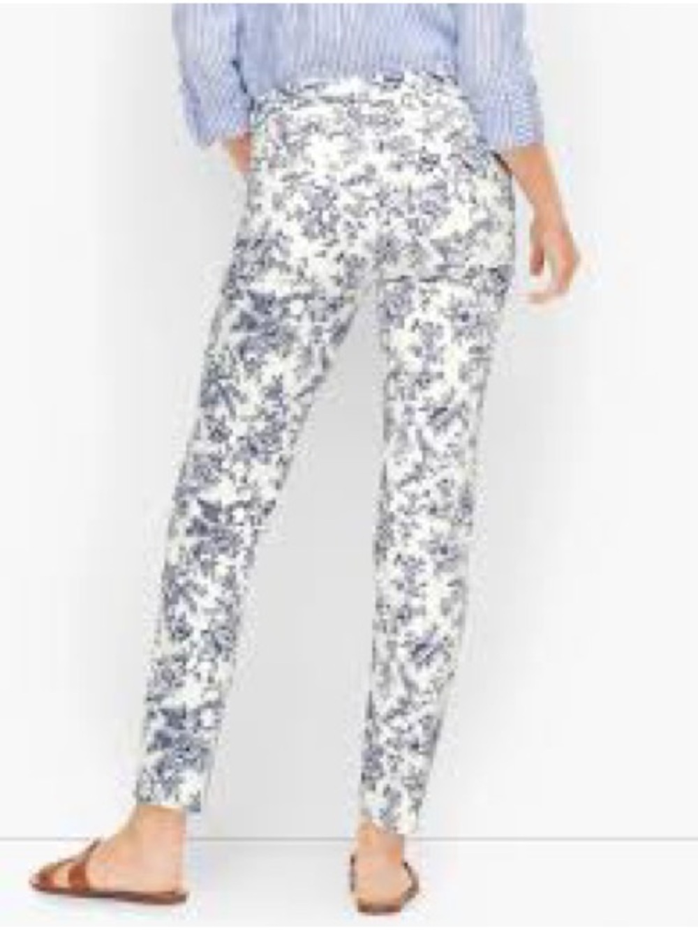 Talbots Slim Ankle Jeans in a bird toile floral print. 4P